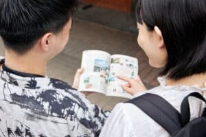 Relocation manager tips for creating a personalized employee welcome kit