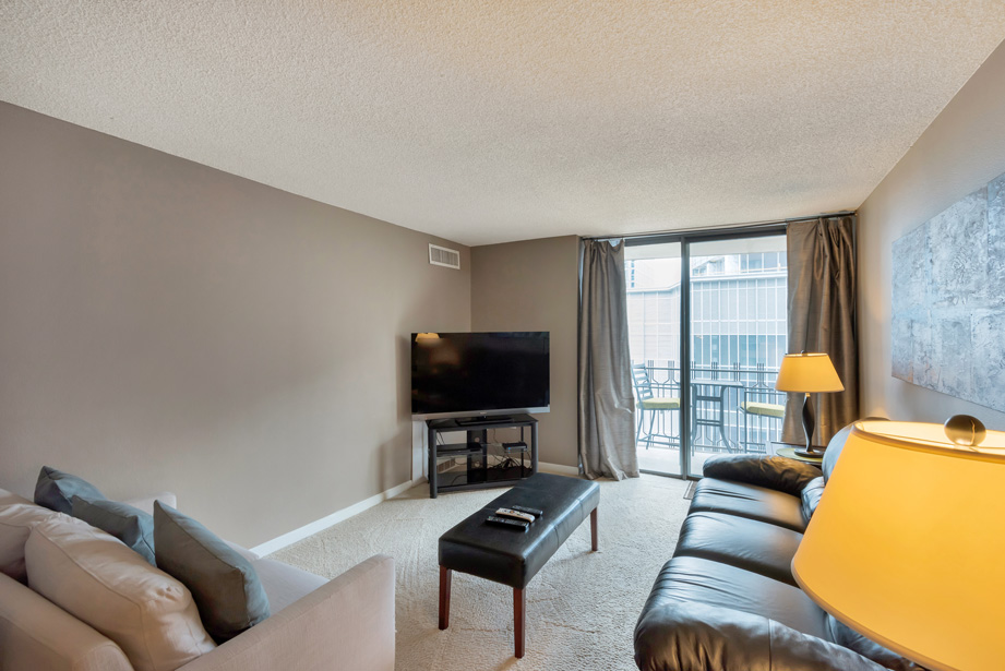 1020 15th, Denver, Colorado, United States 80202, 1 Bedroom Bedrooms, ,1 BathroomBathrooms,Condo,Furnished,Brooks Tower,15th,15,1439