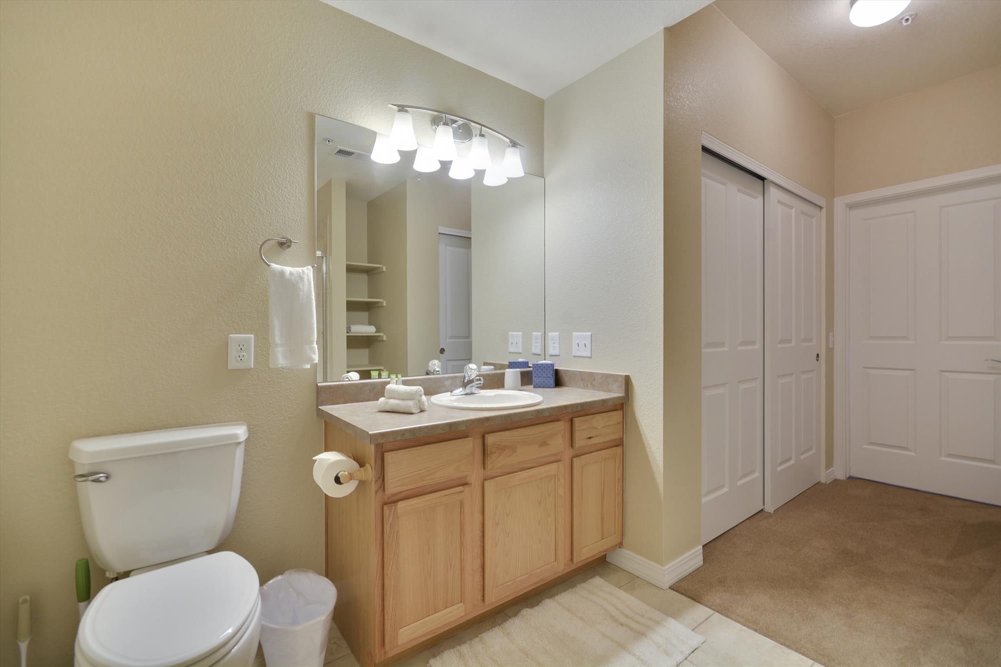 Fort Collins, Colorado, 3 Bedrooms Bedrooms, ,2 BathroomsBathrooms,Condo,Furnished,Krisron Rd #A-104,1049