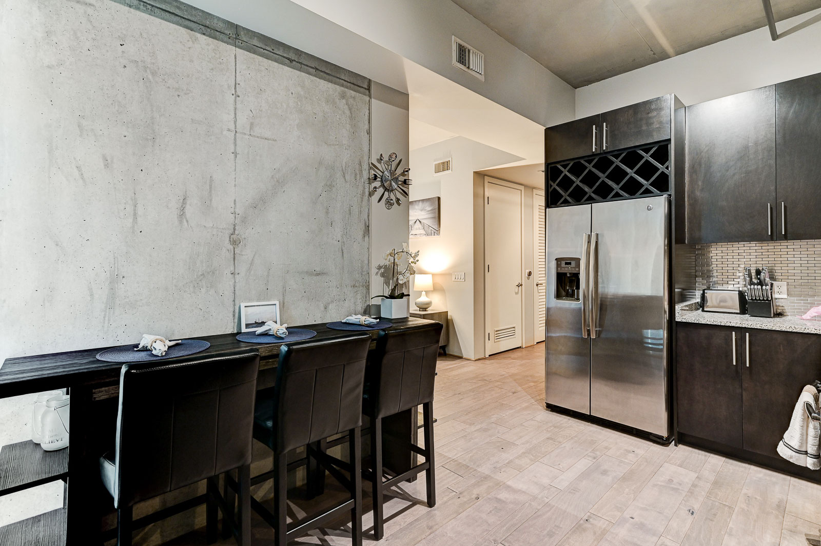 353 E Bonneville Av, #908, 89101, Nevada Las Vegas, 1 Bedroom Bedrooms, ,1 BathroomBathrooms,Condo,Furnished,Juhl,E Bonneville,9,1324