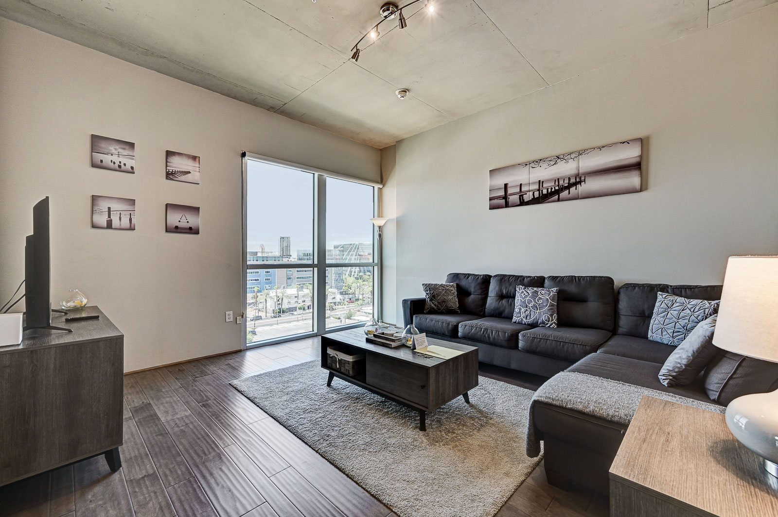 353 E Bonneville Av, #908, 89101, Nevada Las Vegas, 1 Bedroom Bedrooms, ,1 BathroomBathrooms,Condo,Furnished,Juhl,E Bonneville,9,1324