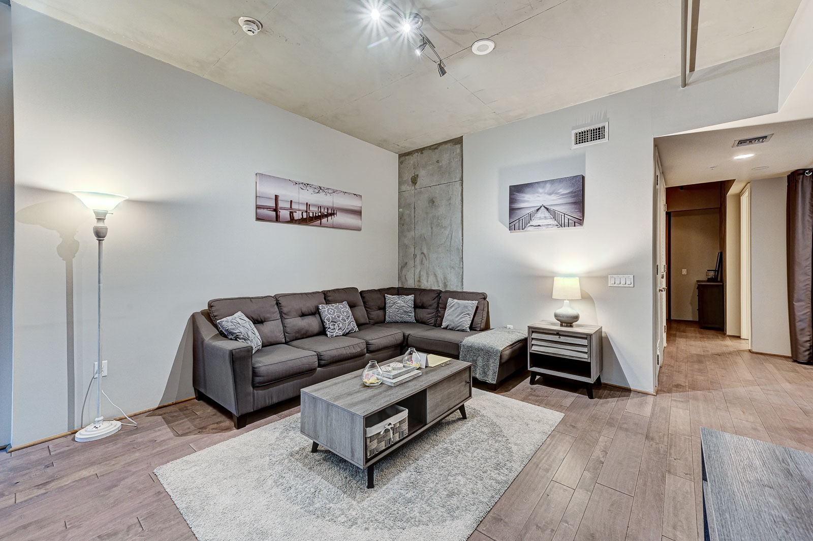 353 E Bonneville Av, #908, 89101, Nevada Las Vegas, 1 Bedroom Bedrooms, ,1 BathroomBathrooms,Condo,Furnished,Juhl,E Bonneville,9,1324