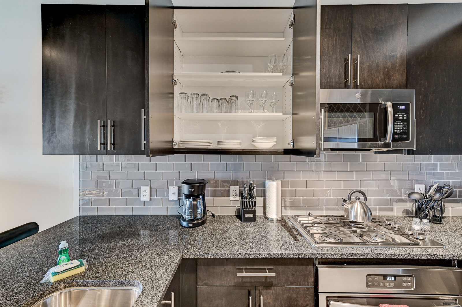 Las Vegas, Nevada, 1 Bedroom Bedrooms, ,1 BathroomBathrooms,Condo,Furnished,Juhl,E Bonneville,6,1737
