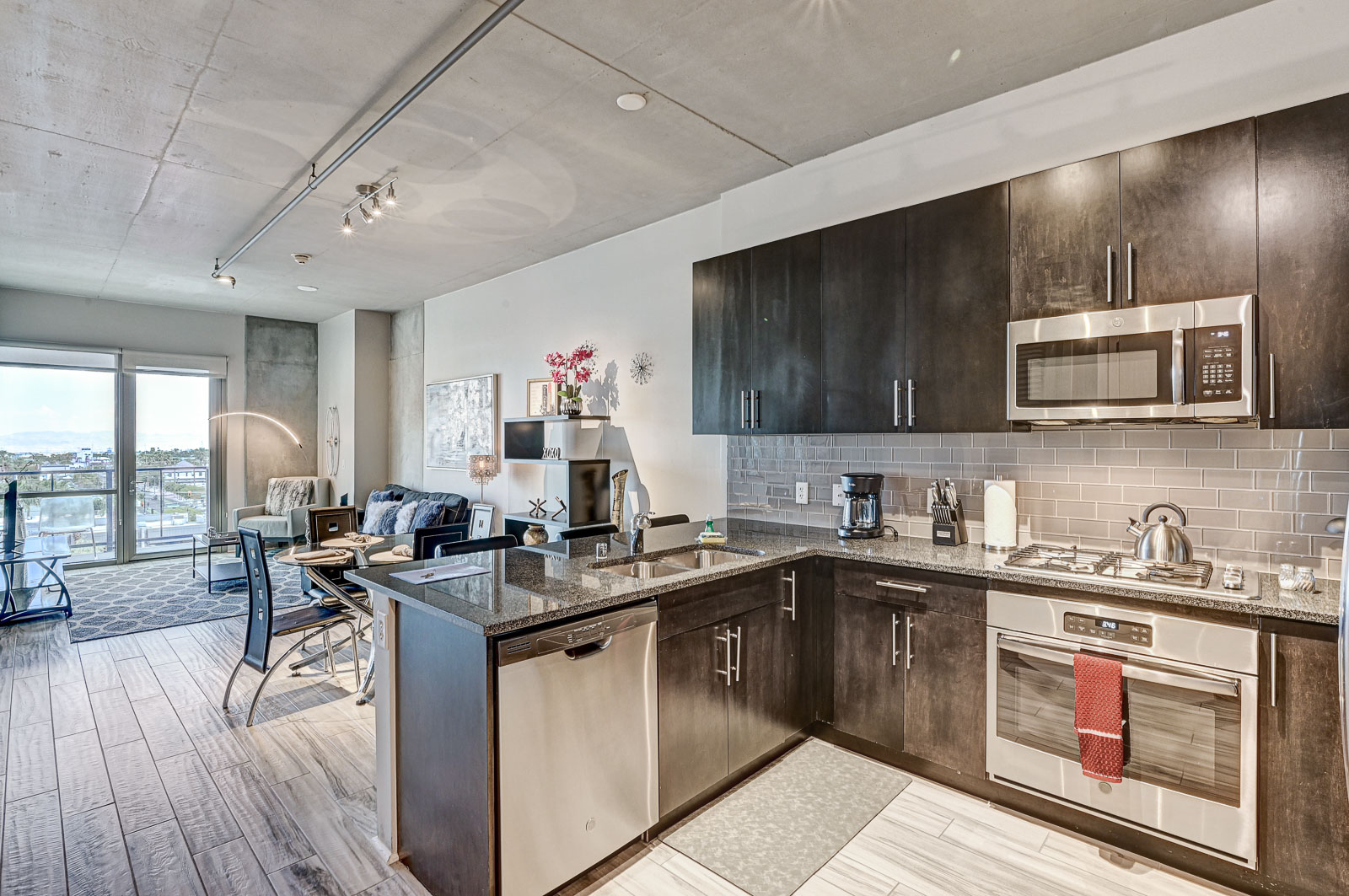 Las Vegas, Nevada, 1 Bedroom Bedrooms, ,1 BathroomBathrooms,Condo,Furnished,Juhl,E Bonneville,6,1737