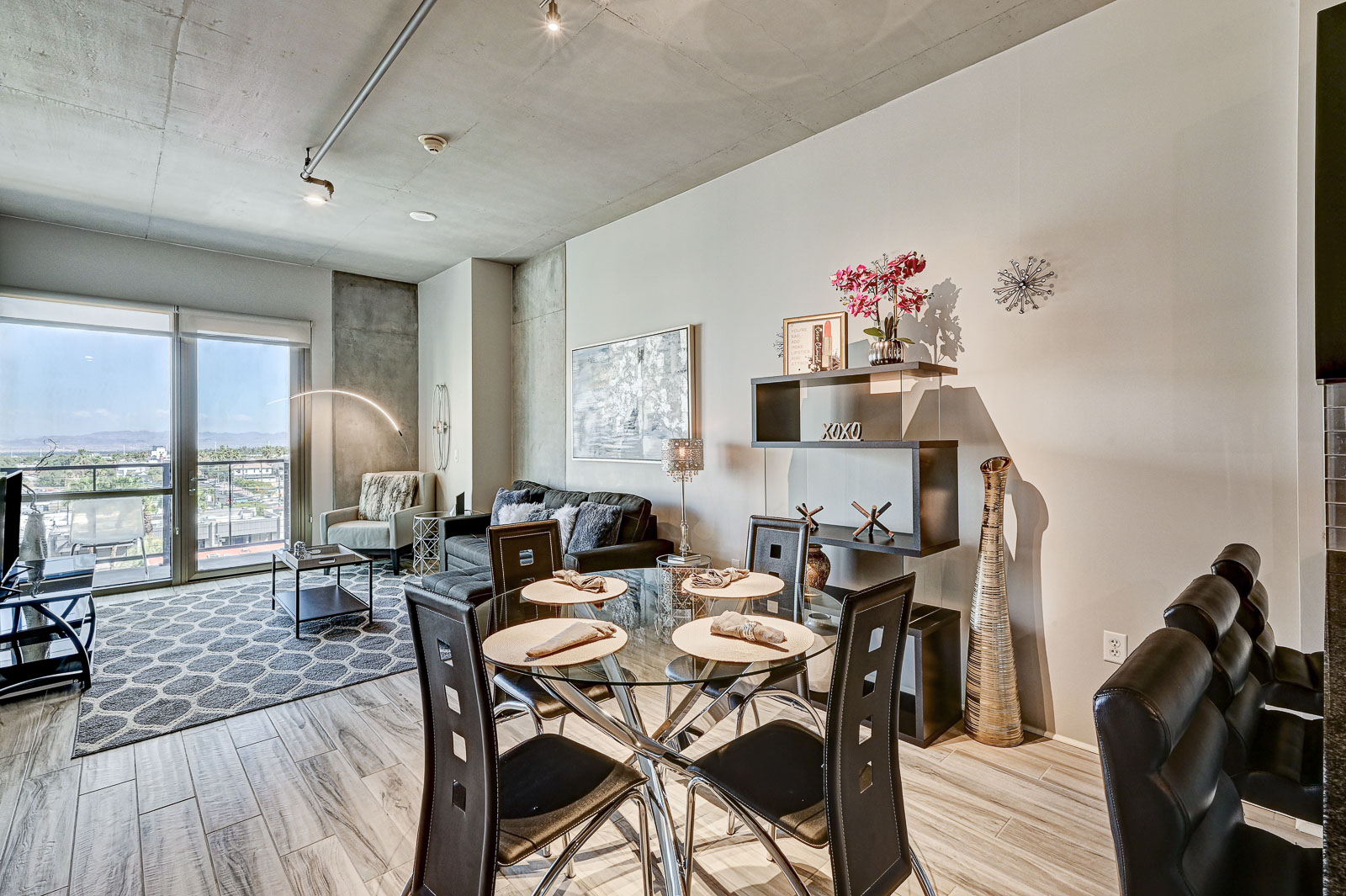 Las Vegas, Nevada, 1 Bedroom Bedrooms, ,1 BathroomBathrooms,Condo,Furnished,Juhl,E Bonneville,6,1737