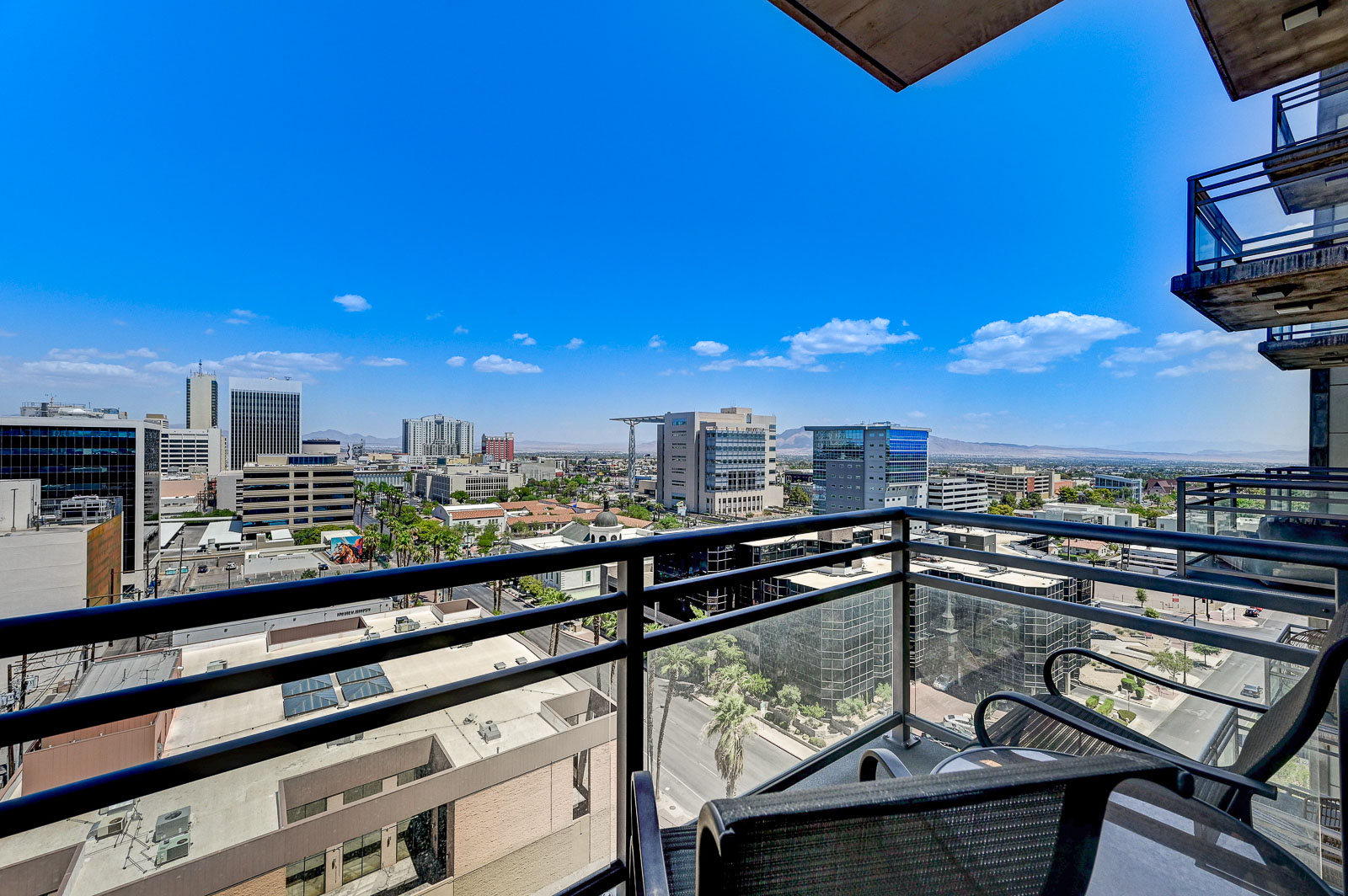 Las Vegas, Nevada, 2 Bedrooms Bedrooms, ,2 BathroomsBathrooms,Condo,Furnished,Juhl,E Bonneville,11,1747