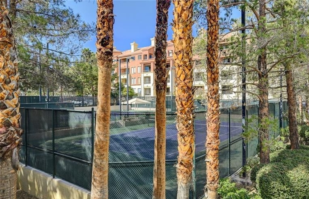 Las Vegas, Nevada, 1 Bedroom Bedrooms, ,1 BathroomBathrooms,Condo,Furnished,The Meridian ,E Flamingo Rd,2,1917