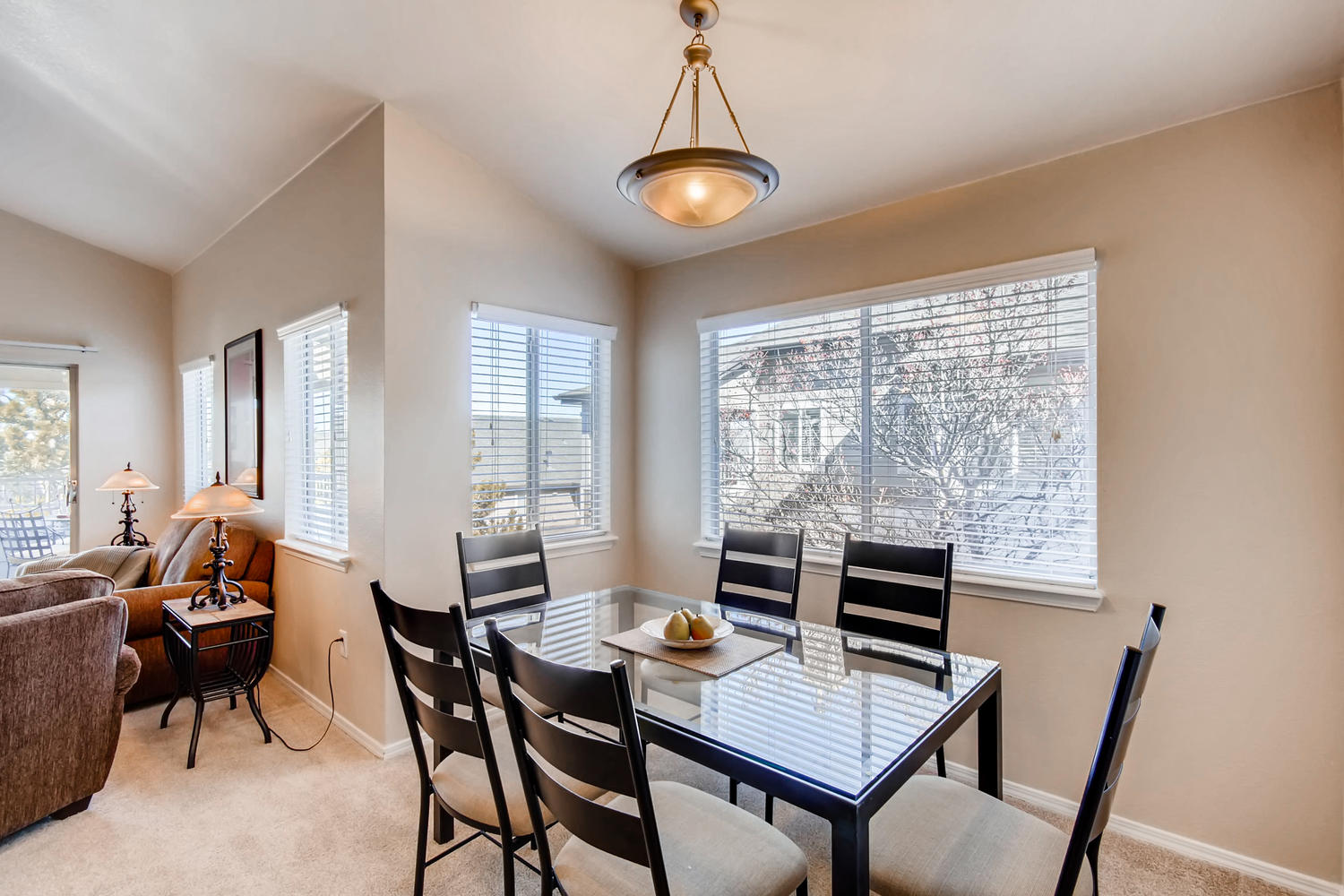 6401 South Boston Street, Greenwood Village, Colorado, United States 80111, 2 Bedrooms Bedrooms, ,2 BathroomsBathrooms,Apartment,Furnished,Bridgwater Apts,South Boston Street,1,2410