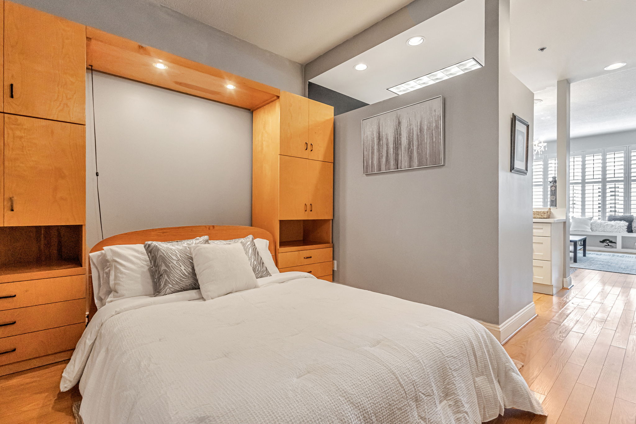 img 28 web or mls 220 lombard st 522 AvenueWest Global