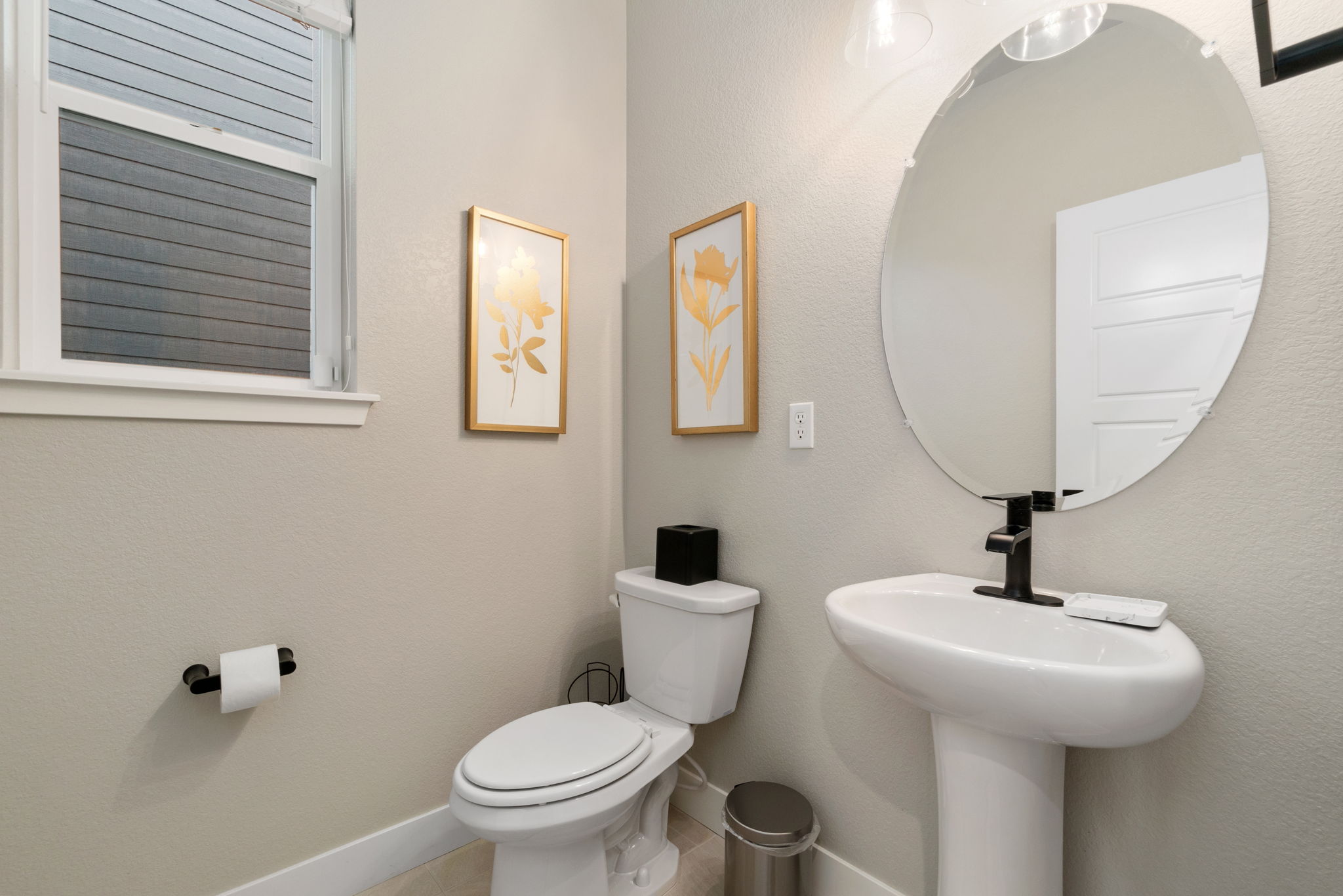 Arvada, Colorado, 3 Bedrooms Bedrooms, ,3.5 BathroomsBathrooms,Townhome,Furnished,Holman Street,0,2611