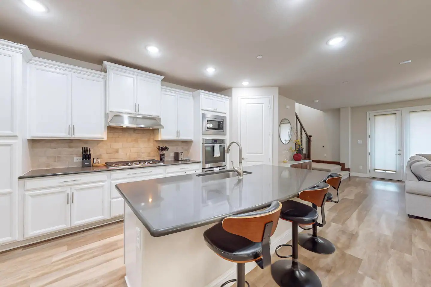 Legacy West, Frisco and Plano, Los Colinas, corporate housing, temp housing, executive rental, executive housing Legacy West, Frisco and Plano, Los Colinas, corporate housing, temp housing, executive rental, executive housing