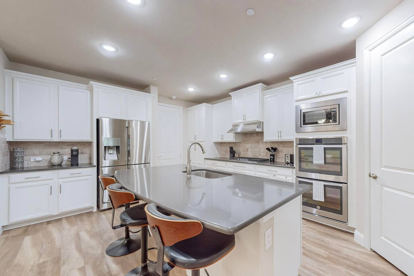 Legacy West, Frisco and Plano, Los Colinas, corporate housing, temp housing, executive rental, executive housing Legacy West, Frisco and Plano, Los Colinas, corporate housing, temp housing, executive rental, executive housing