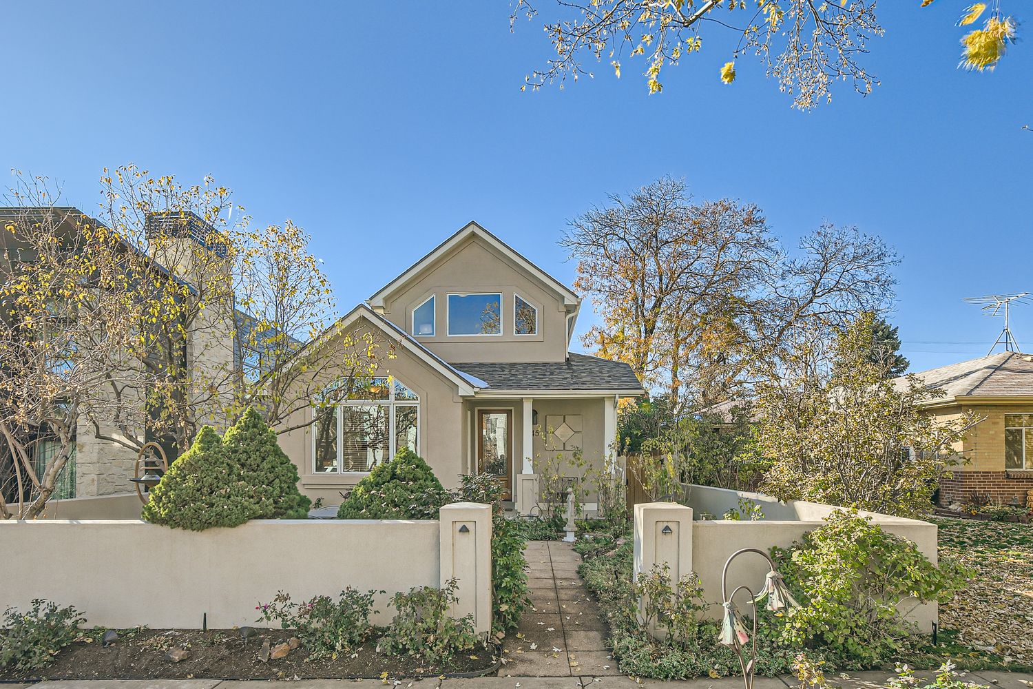 Located approximately five miles from downtown Denver, Cherry Creek is one of the city’s most desirable and dynamic neighborhoods. Known for Cherry Creek North, the area blends classic century-old homes with modern construction and vibrant commercial spaces. Trails, sidewalks, parks, and community gathering areas are woven throughout the neighborhood, and public transit and major roadways offer easy access to downtown Denver and the Denver Tech Center.
This fully furnished home offers an exceptional opportunity to enjoy upscale living in one of Denver’s most sought-after locations. Located approximately five miles from downtown Denver, Cherry Creek is one of the city’s most desirable and dynamic neighborhoods. Known for Cherry Creek North, the area blends classic century-old homes with modern construction and vibrant commercial spaces. Trails, sidewalks, parks, and community gathering areas are woven throughout the neighborhood, and public transit and major roadways offer easy access to downtown Denver and the Denver Tech Center.
This fully furnished home offers an exceptional opportunity to enjoy upscale living in one of Denver’s most sought-after locations.