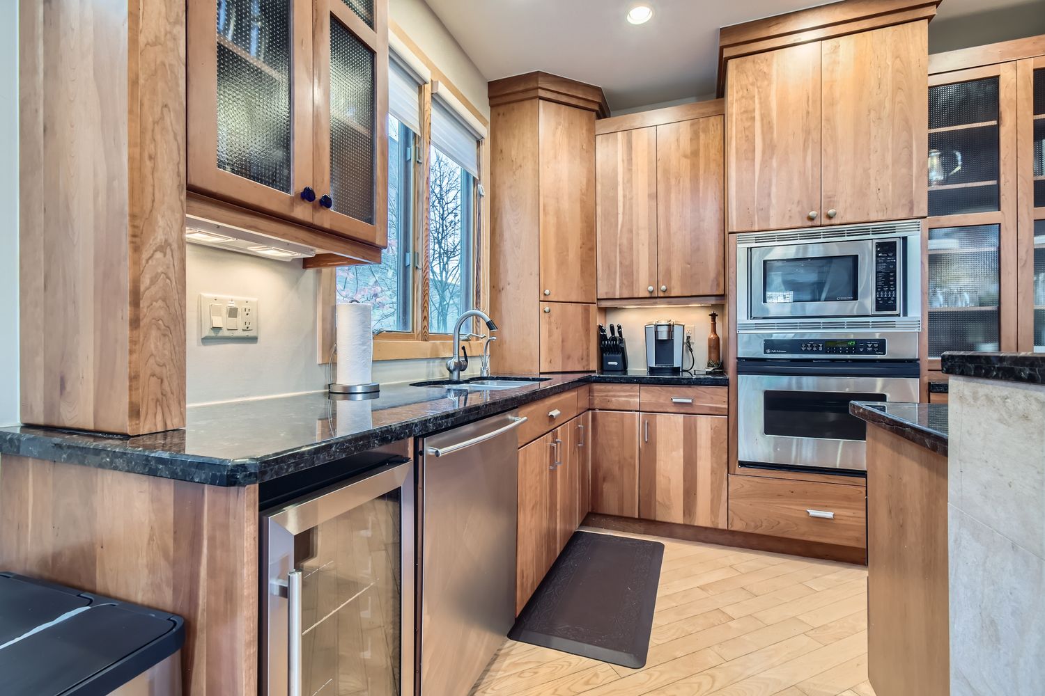 Located approximately five miles from downtown Denver, Cherry Creek is one of the city’s most desirable and dynamic neighborhoods. Known for Cherry Creek North, the area blends classic century-old homes with modern construction and vibrant commercial spaces. Trails, sidewalks, parks, and community gathering areas are woven throughout the neighborhood, and public transit and major roadways offer easy access to downtown Denver and the Denver Tech Center.
This fully furnished home offers an exceptional opportunity to enjoy upscale living in one of Denver’s most sought-after locations. Located approximately five miles from downtown Denver, Cherry Creek is one of the city’s most desirable and dynamic neighborhoods. Known for Cherry Creek North, the area blends classic century-old homes with modern construction and vibrant commercial spaces. Trails, sidewalks, parks, and community gathering areas are woven throughout the neighborhood, and public transit and major roadways offer easy access to downtown Denver and the Denver Tech Center.
This fully furnished home offers an exceptional opportunity to enjoy upscale living in one of Denver’s most sought-after locations.