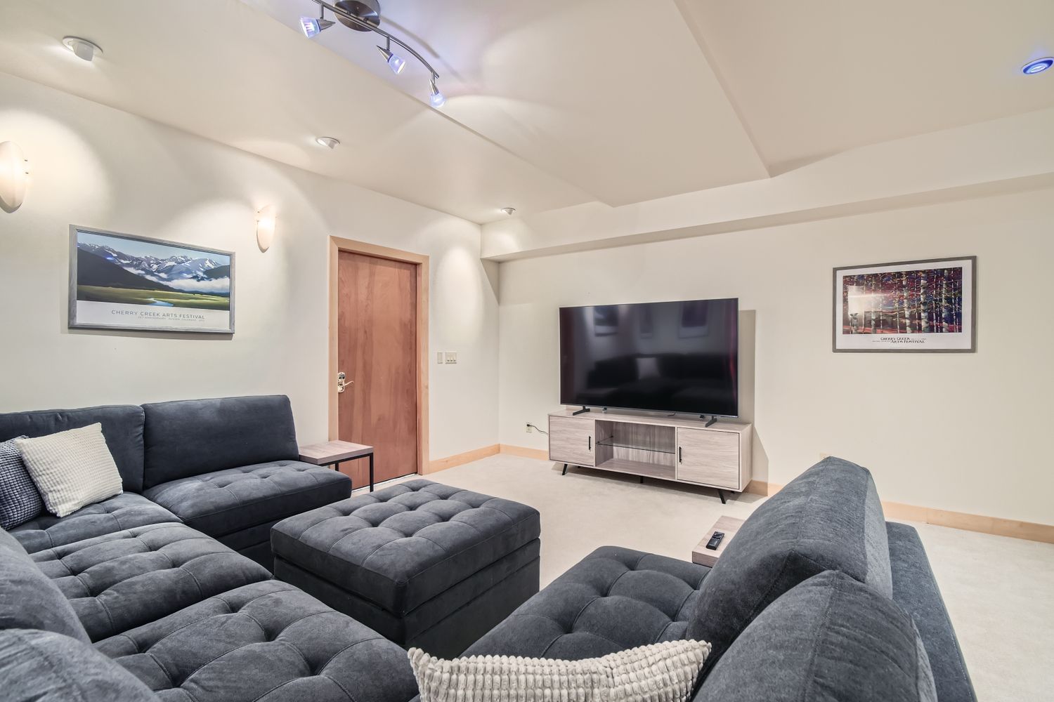 Located approximately five miles from downtown Denver, Cherry Creek is one of the city’s most desirable and dynamic neighborhoods. Known for Cherry Creek North, the area blends classic century-old homes with modern construction and vibrant commercial spaces. Trails, sidewalks, parks, and community gathering areas are woven throughout the neighborhood, and public transit and major roadways offer easy access to downtown Denver and the Denver Tech Center.
This fully furnished home offers an exceptional opportunity to enjoy upscale living in one of Denver’s most sought-after locations. Located approximately five miles from downtown Denver, Cherry Creek is one of the city’s most desirable and dynamic neighborhoods. Known for Cherry Creek North, the area blends classic century-old homes with modern construction and vibrant commercial spaces. Trails, sidewalks, parks, and community gathering areas are woven throughout the neighborhood, and public transit and major roadways offer easy access to downtown Denver and the Denver Tech Center.
This fully furnished home offers an exceptional opportunity to enjoy upscale living in one of Denver’s most sought-after locations.