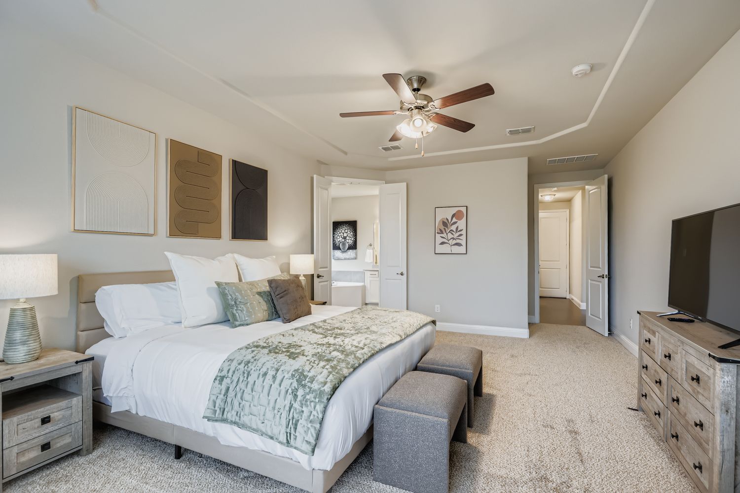 Corporate Housing, Frisco, Plano, Furnished rental, Executive housing, insurance claim housing.