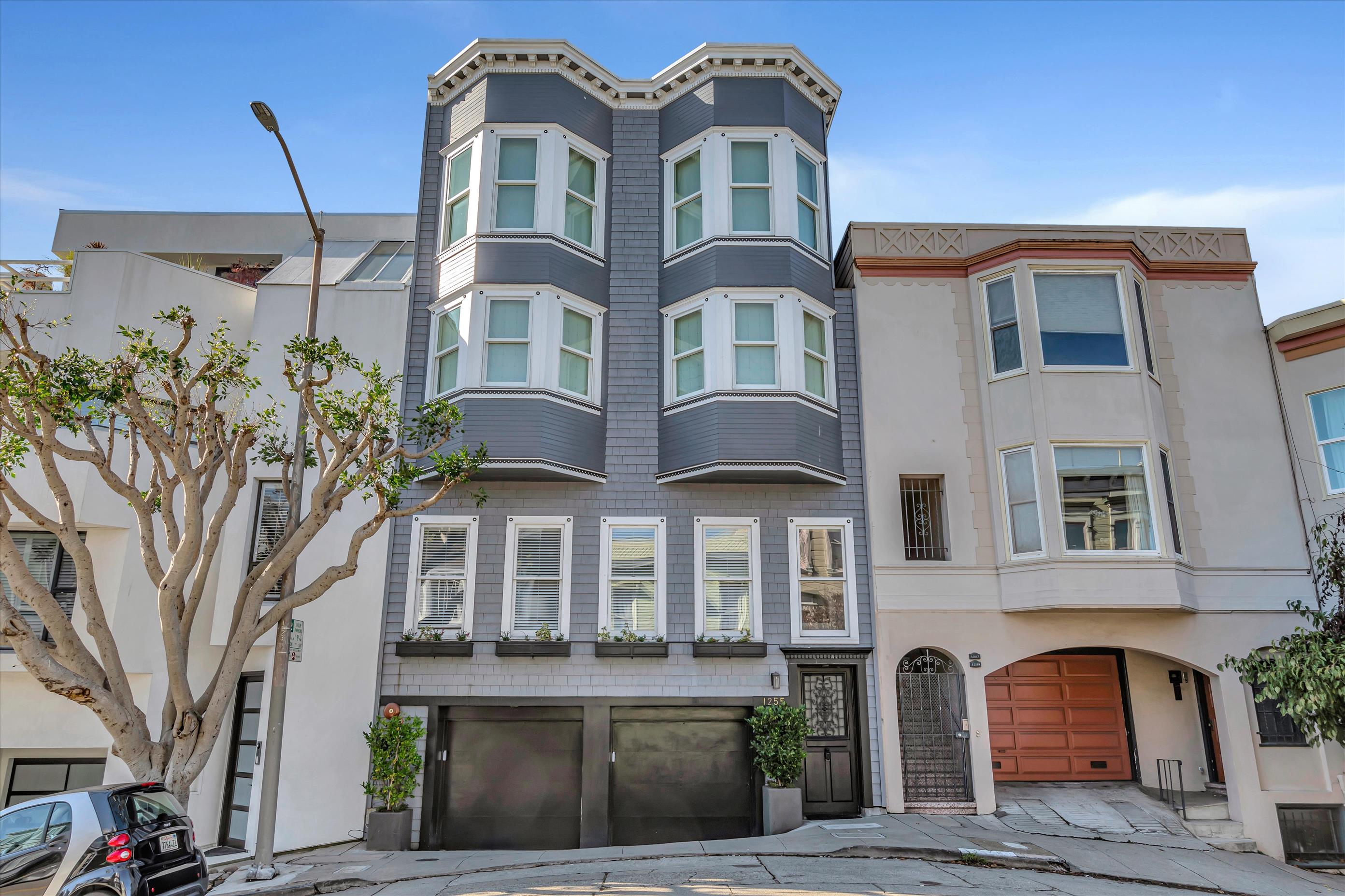 Cozy North Beach Gem — 1 BR / 1 BA Condo with City Views Cozy North Beach Gem — 1 BR / 1 BA Condo with City Views