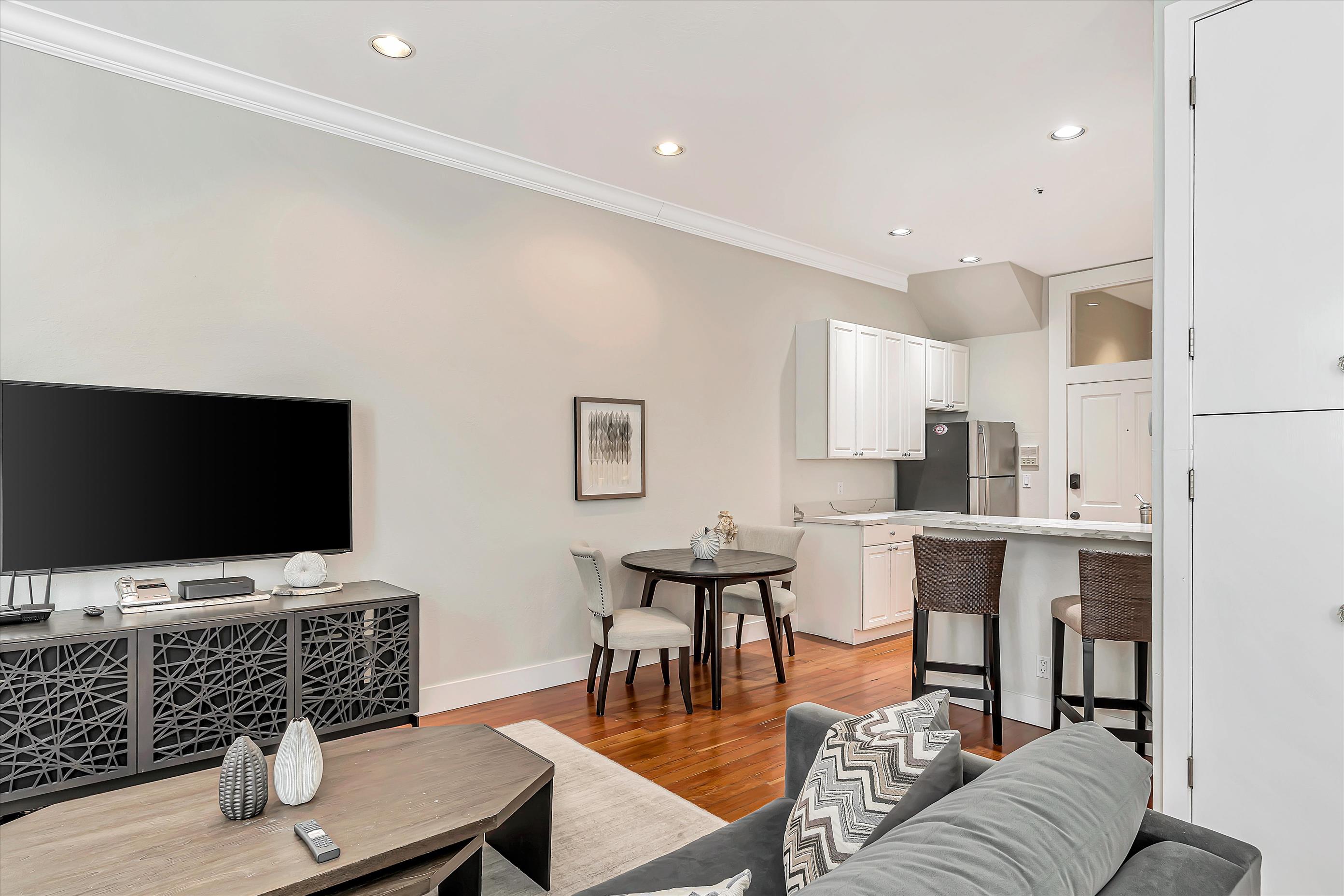 Cozy North Beach Gem — 1 BR / 1 BA Condo with City Views Cozy North Beach Gem — 1 BR / 1 BA Condo with City Views