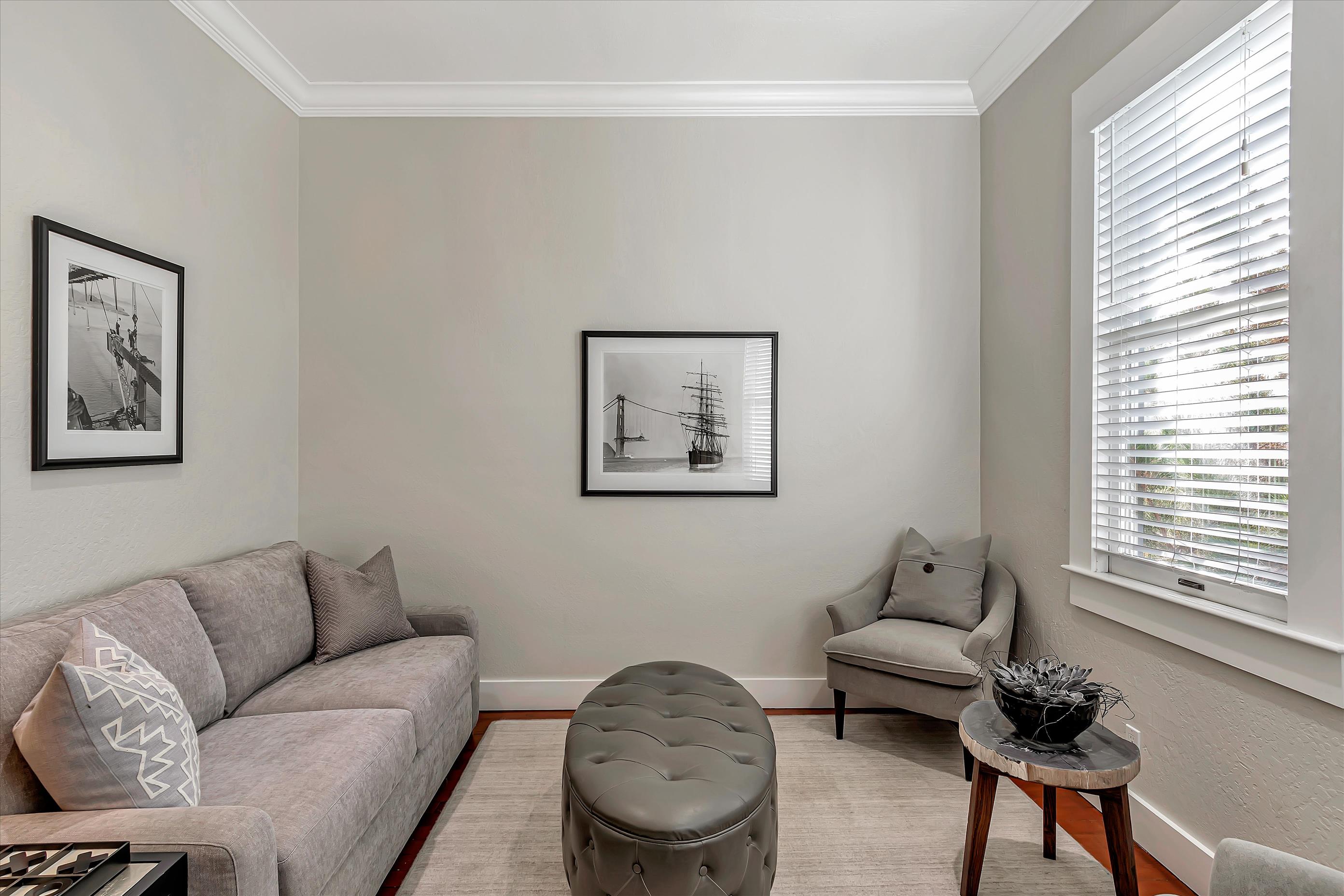 Cozy North Beach Gem — 1 BR / 1 BA Condo with City Views Cozy North Beach Gem — 1 BR / 1 BA Condo with City Views