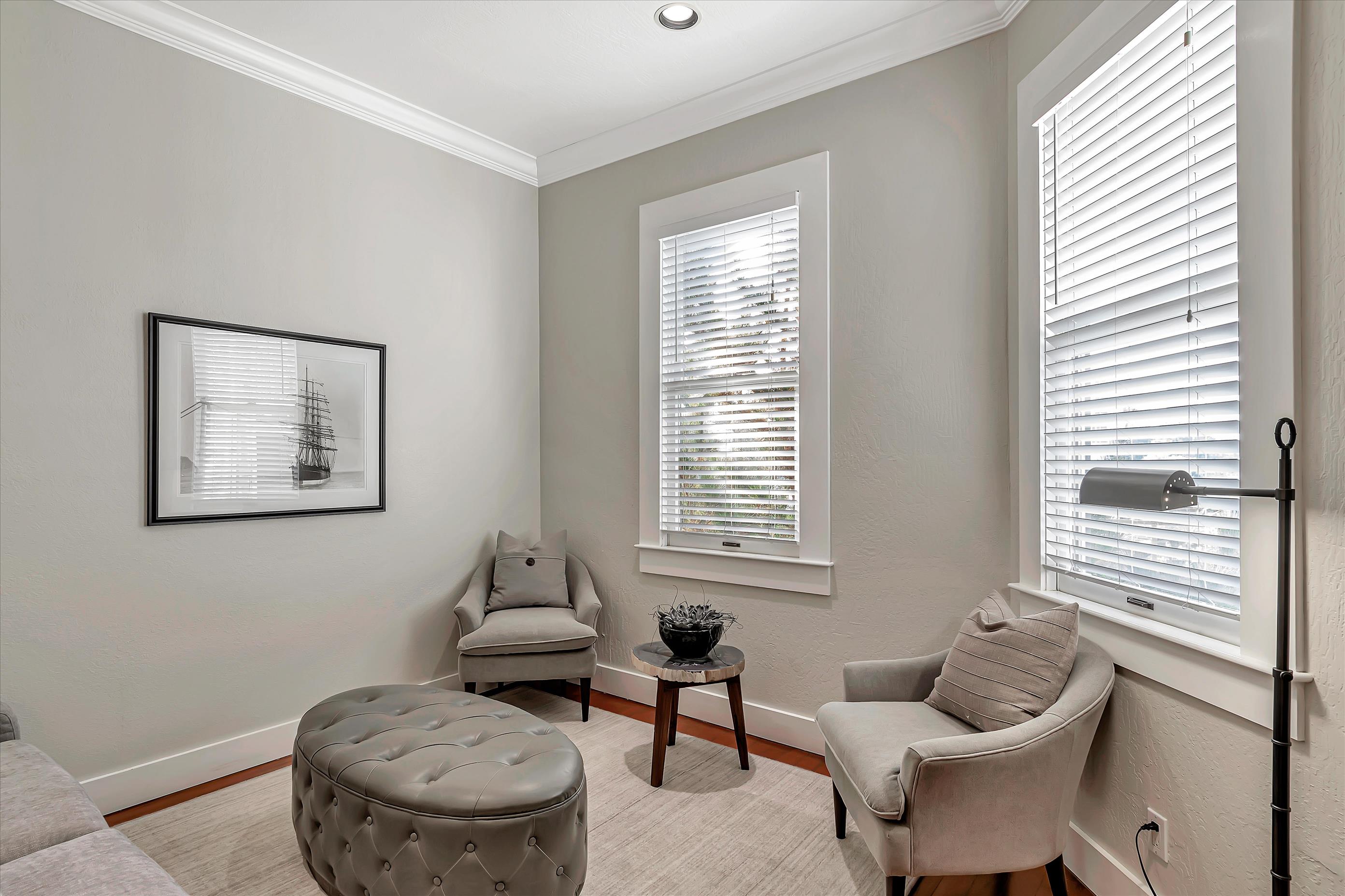 Cozy North Beach Gem — 1 BR / 1 BA Condo with City Views Cozy North Beach Gem — 1 BR / 1 BA Condo with City Views