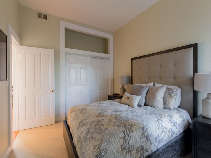 1 Bedroom/1 Bathroom condo located in North Beach! 1 Bedroom/1 Bathroom condo located in North Beach!