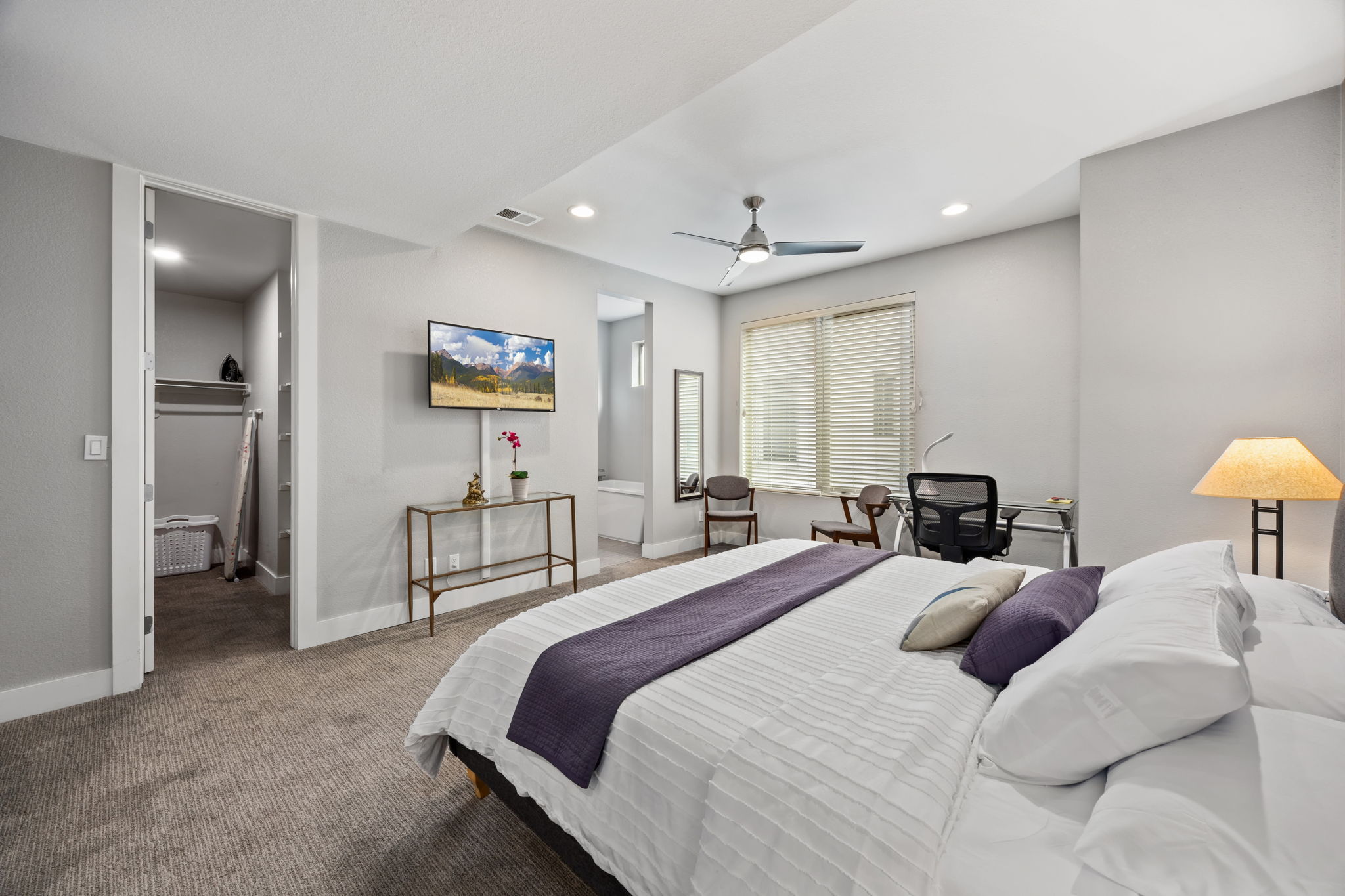 Denver, Colorado, 1, 2 & 3 Bed Options - Contact Us! , ,Townhome,Furnished,Elati ,0,2718