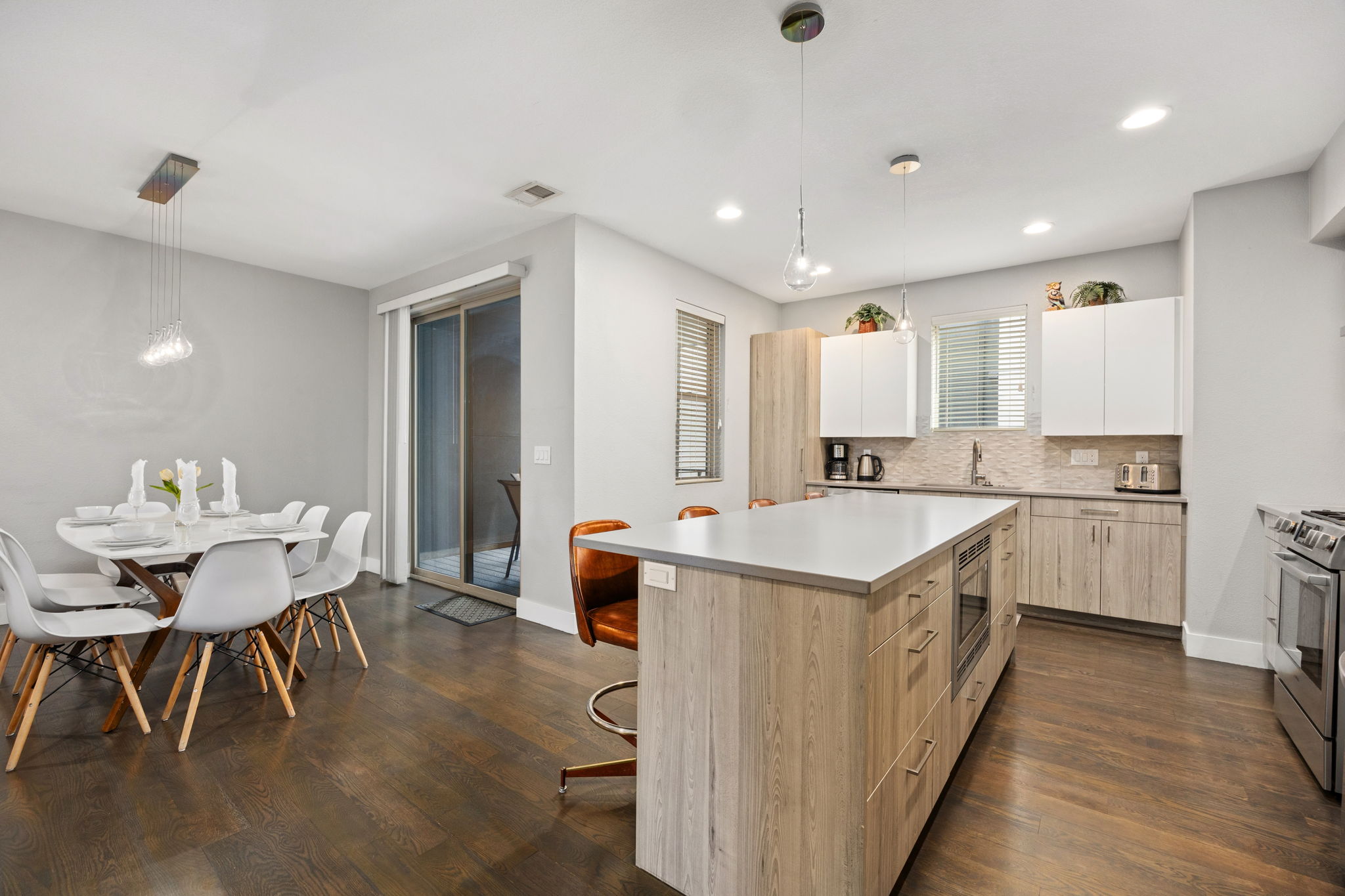 Denver, Colorado, 1, 2 & 3 Bed Options - Contact Us! , ,Townhome,Furnished,Elati ,0,2718