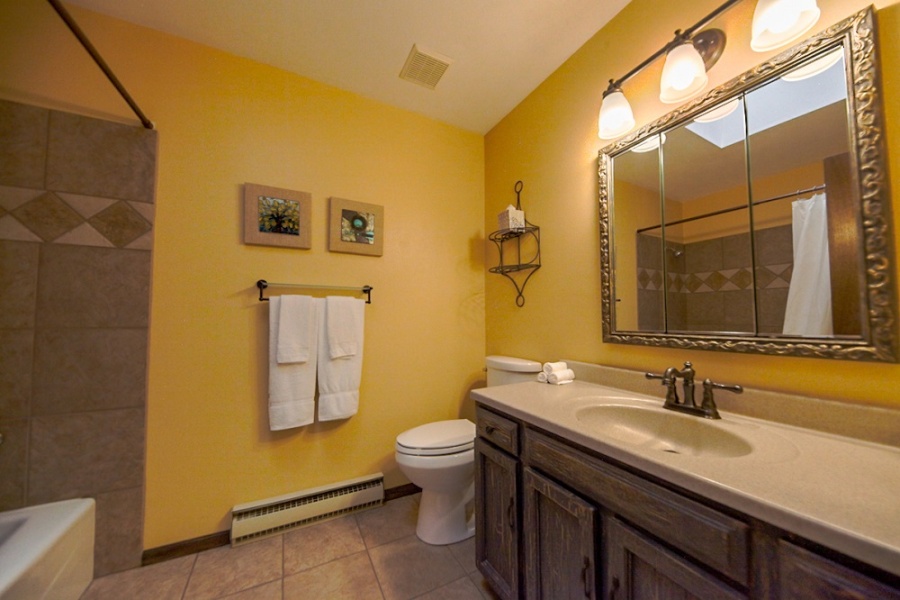 Fort Collins, Colorado, 3 Bedrooms Bedrooms, ,2.5 BathroomsBathrooms,House,Furnished,Oxborough Ln,1030