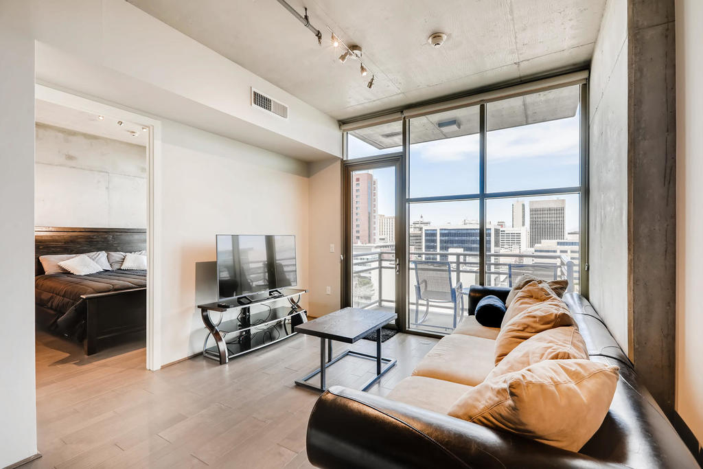 Las Vegas, Nevada, 2 Bedrooms Bedrooms, ,2 BathroomsBathrooms,Condo,Furnished,Juhl,E Bonneville,11,1312
