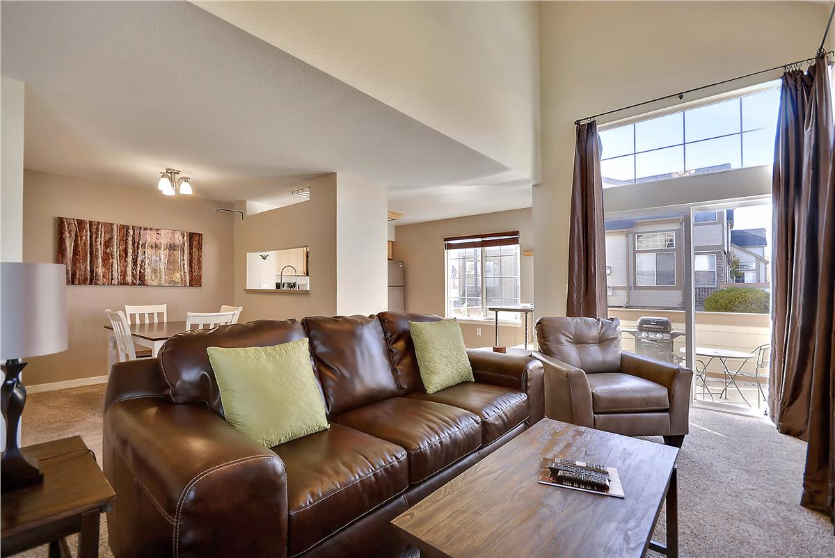 Fort Collins, Colorado, 2 Bedrooms Bedrooms, ,1.5 BathroomsBathrooms,Townhome,Furnished,Cornerstone Dr #F-34,1033