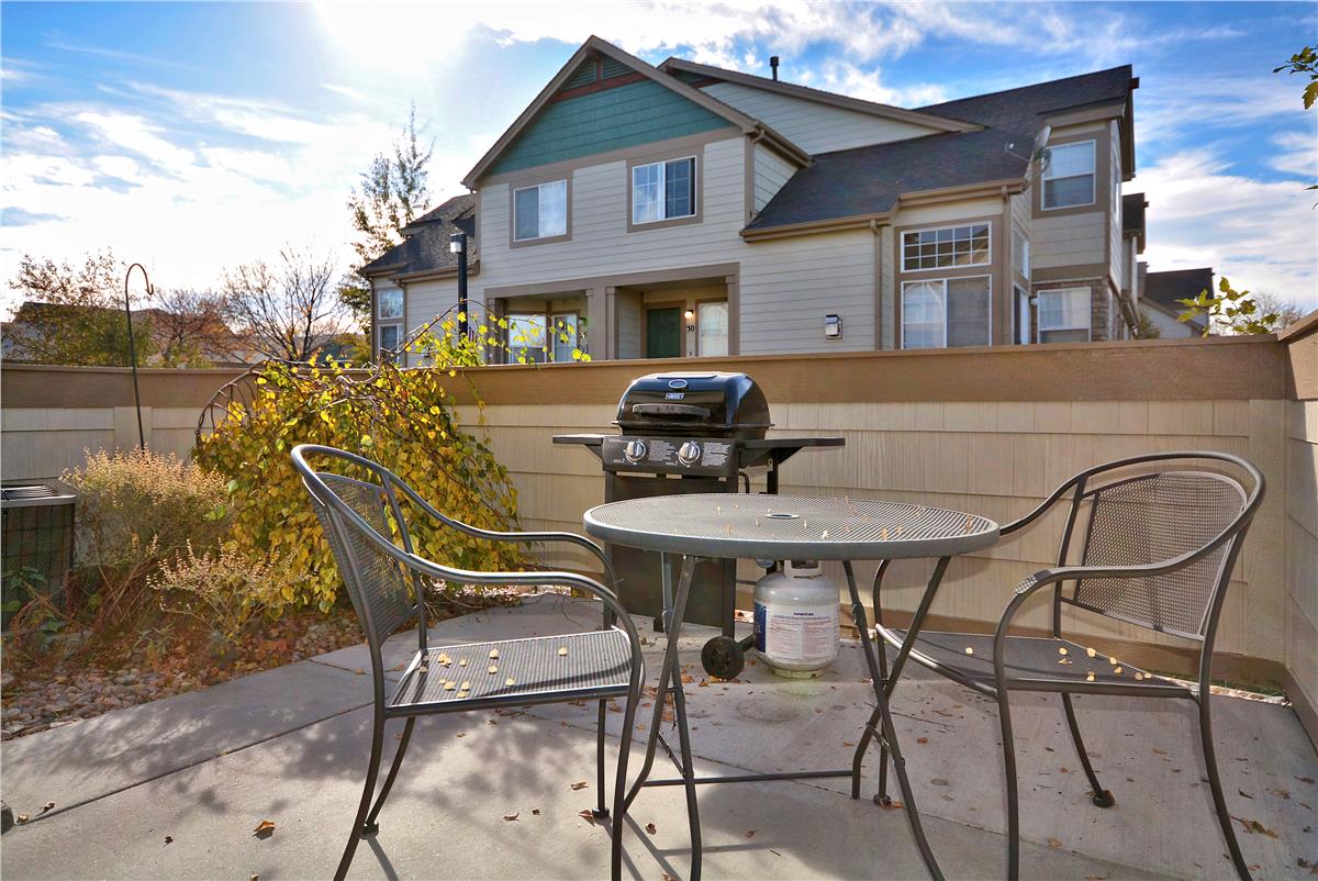Fort Collins, Colorado, 2 Bedrooms Bedrooms, ,1.5 BathroomsBathrooms,Townhome,Furnished,Cornerstone Dr #F-34,1033