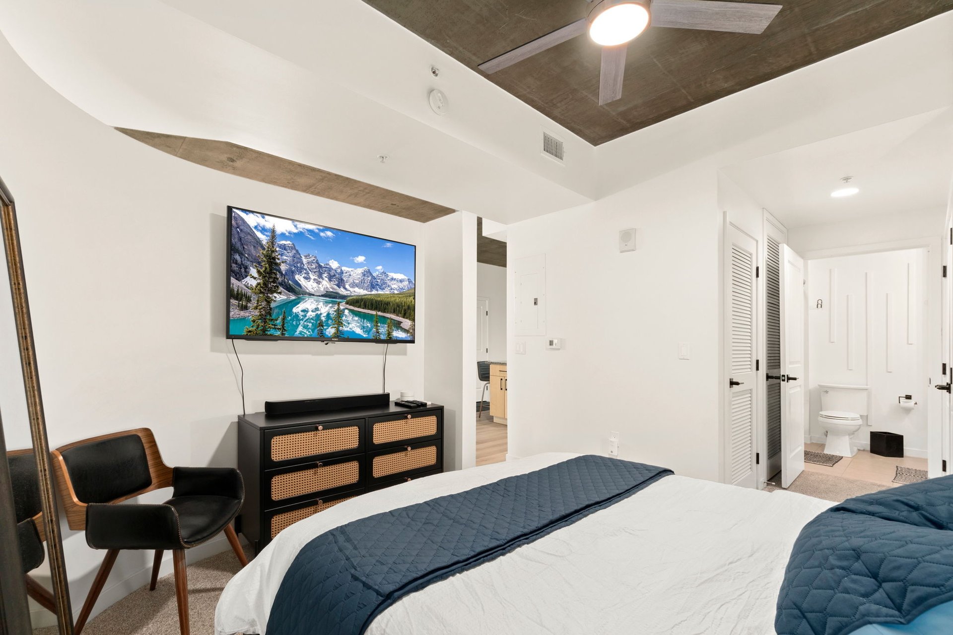 Denver, 1 Bedroom Bedrooms, ,1 BathroomBathrooms,Condo,Furnished,Glass House,Bassett,3,855599 Denver, 1 Bedroom Bedrooms, ,1 BathroomBathrooms,Condo,Furnished,Glass House,Bassett,3,855599