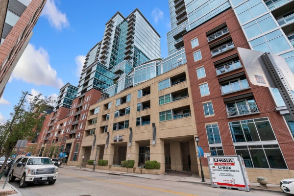 Denver, 1 Bedroom Bedrooms, ,1 BathroomBathrooms,Condo,Furnished,Glass House,Bassett,3,855599 Denver, 1 Bedroom Bedrooms, ,1 BathroomBathrooms,Condo,Furnished,Glass House,Bassett,3,855599